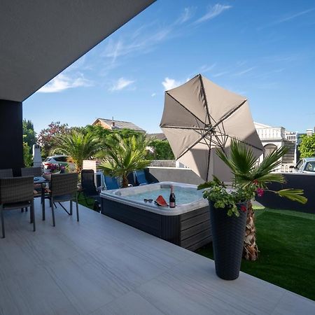 Villa Tome Vir Exteriör bild