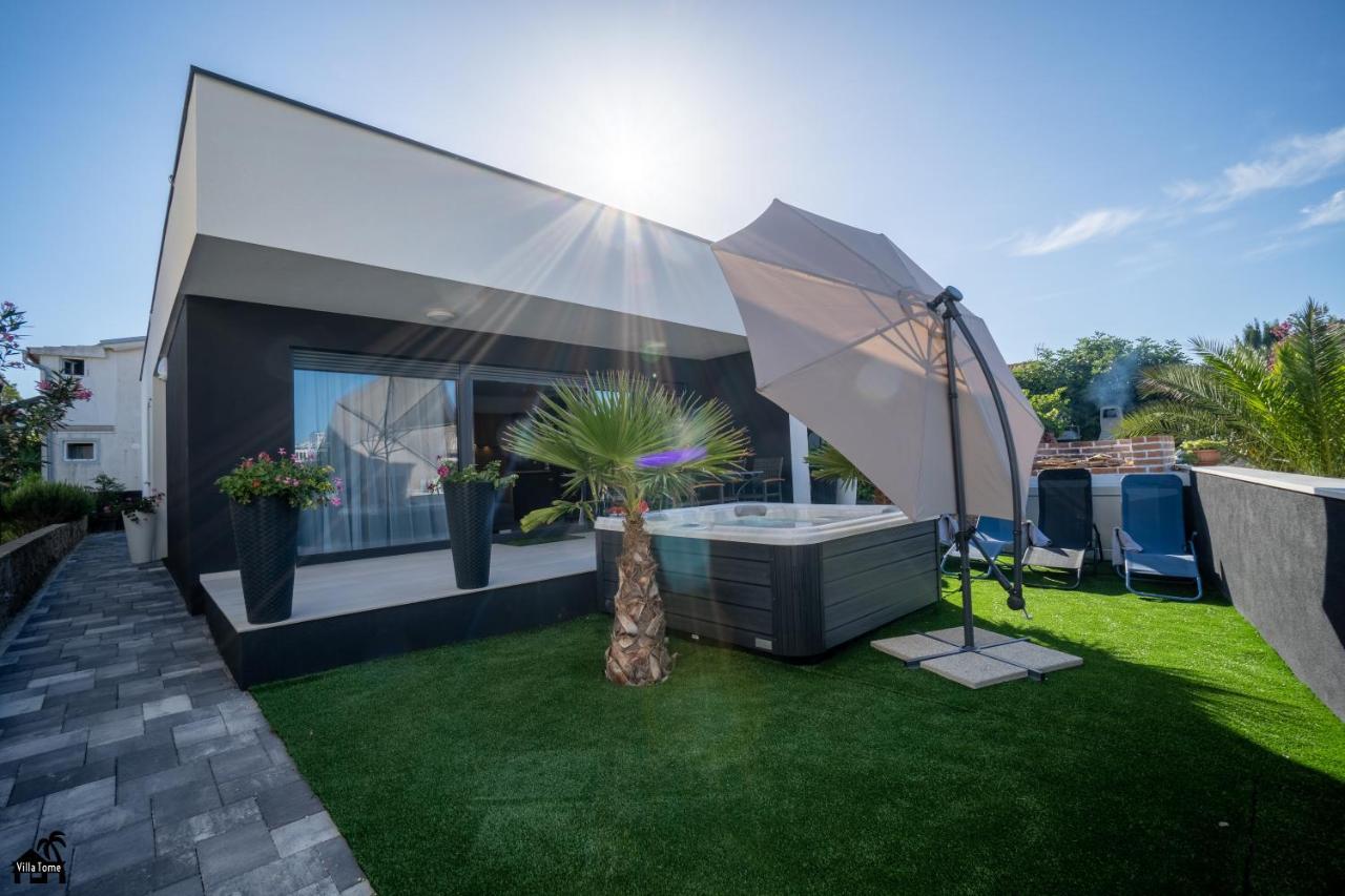 Villa Tome Vir Exteriör bild